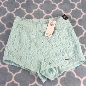 Hollister High rise shorts